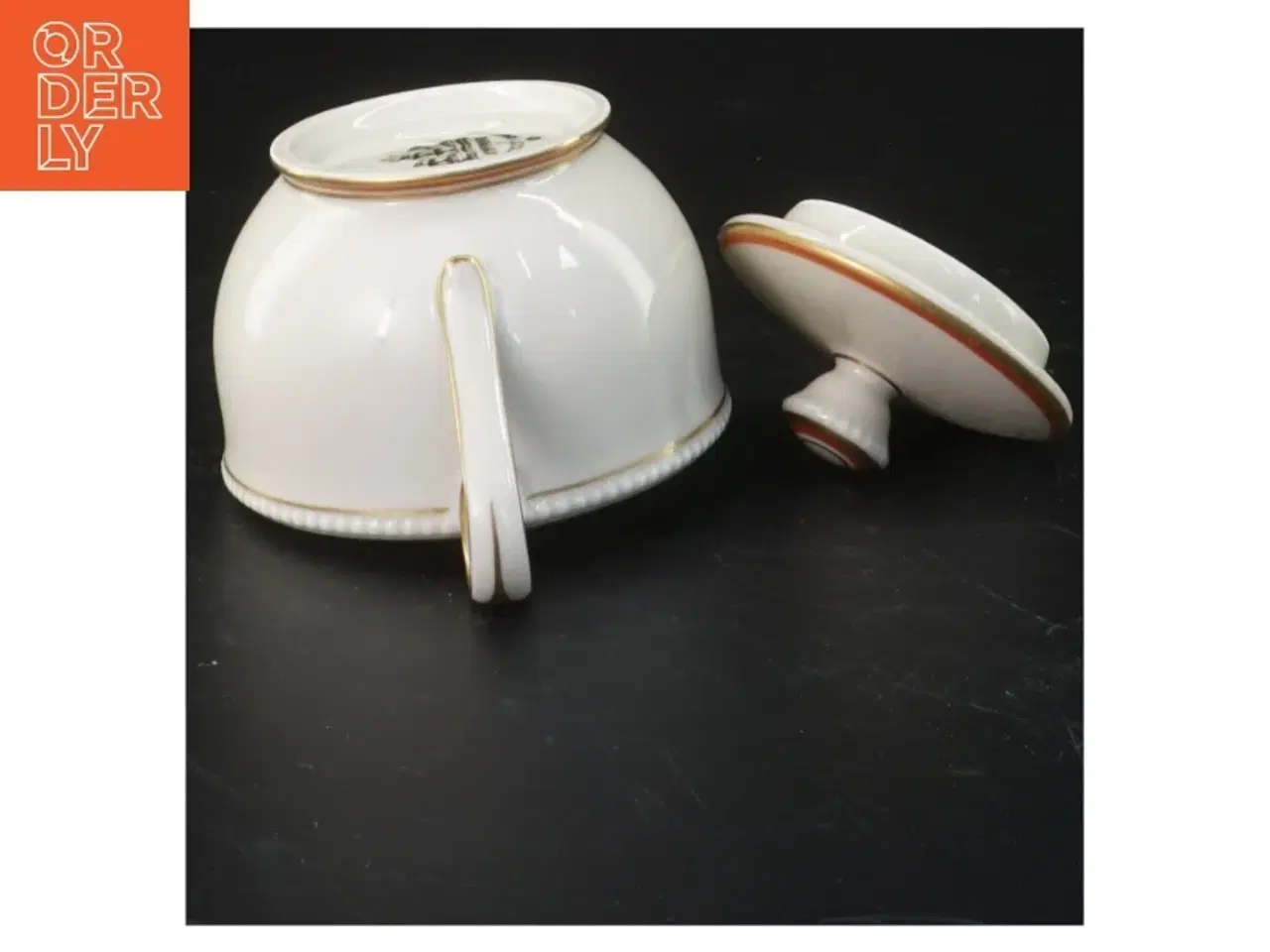 Billede 2 - Porcelæns sukkerskål (str. 8x12x8 cm)