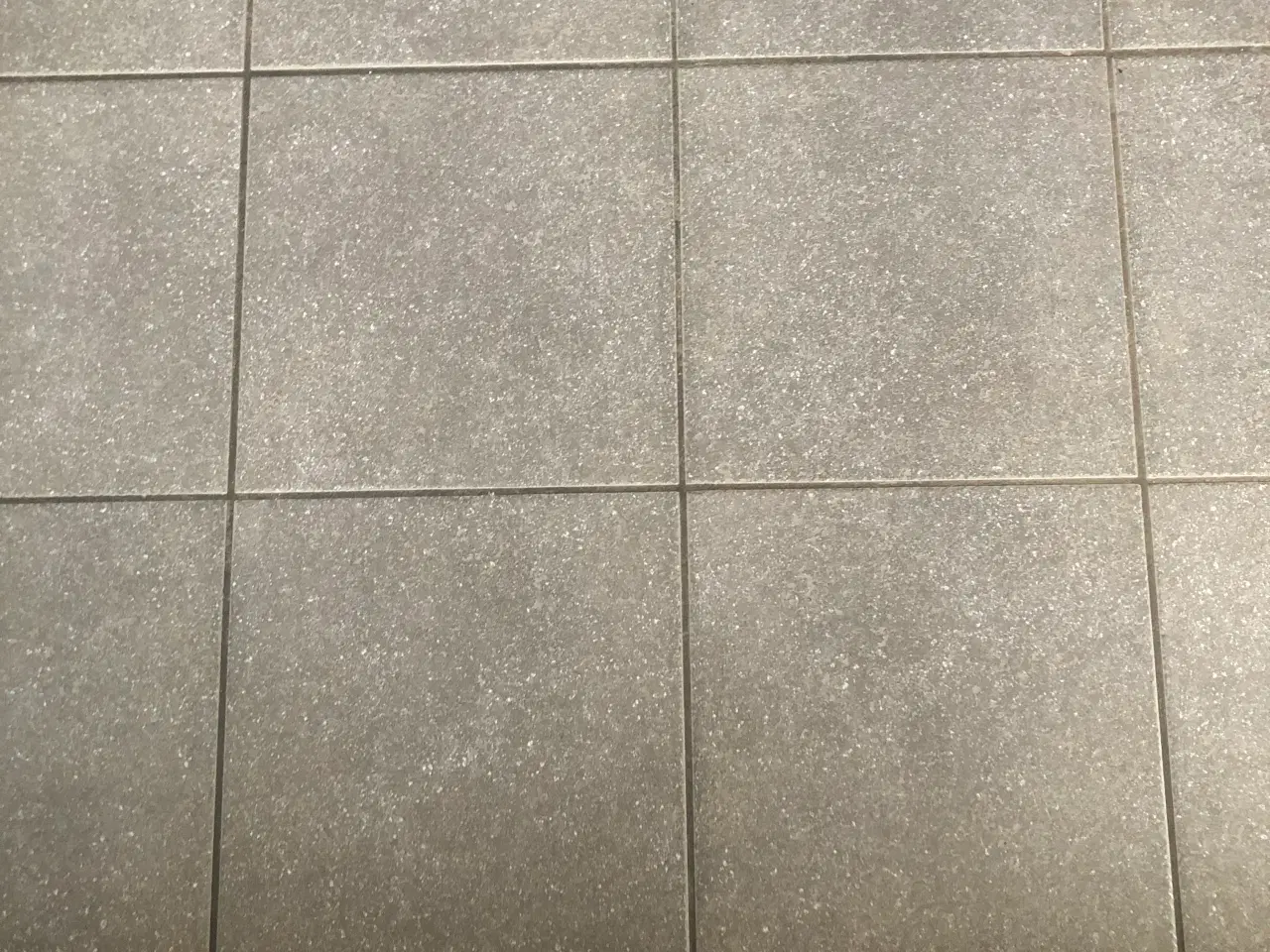 Billede 2 - Klinker købes: Marazzi indendørs fliser 33,3x33,3