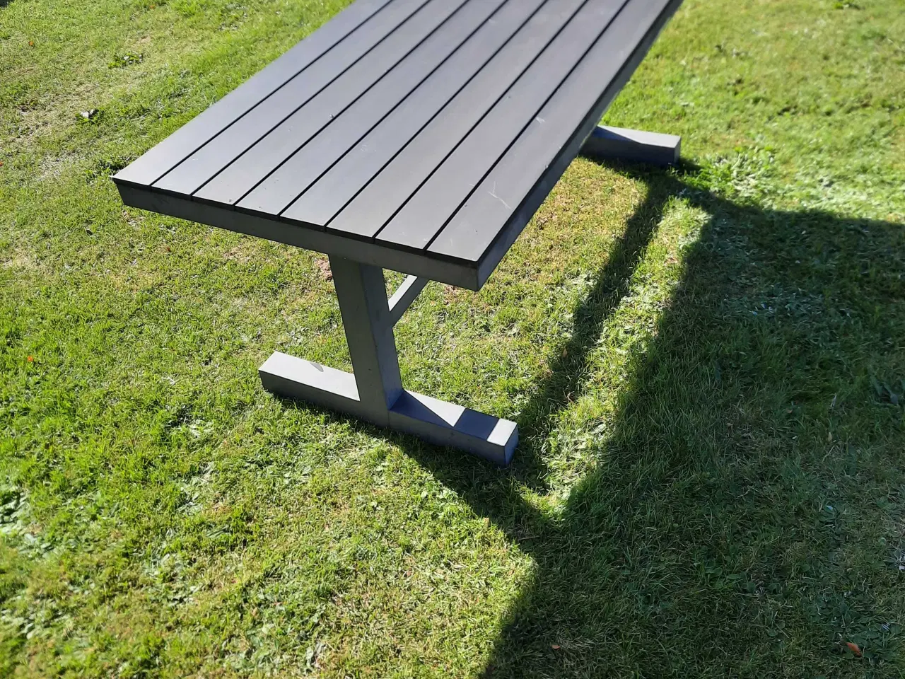 Billede 2 - Havebord  str 180 x 80 cm