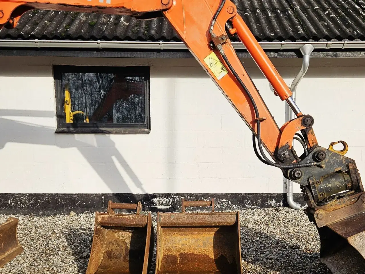 Billede 8 - Hitachi ZX27-3 / powertilt og skovlsæt / årgang 2013