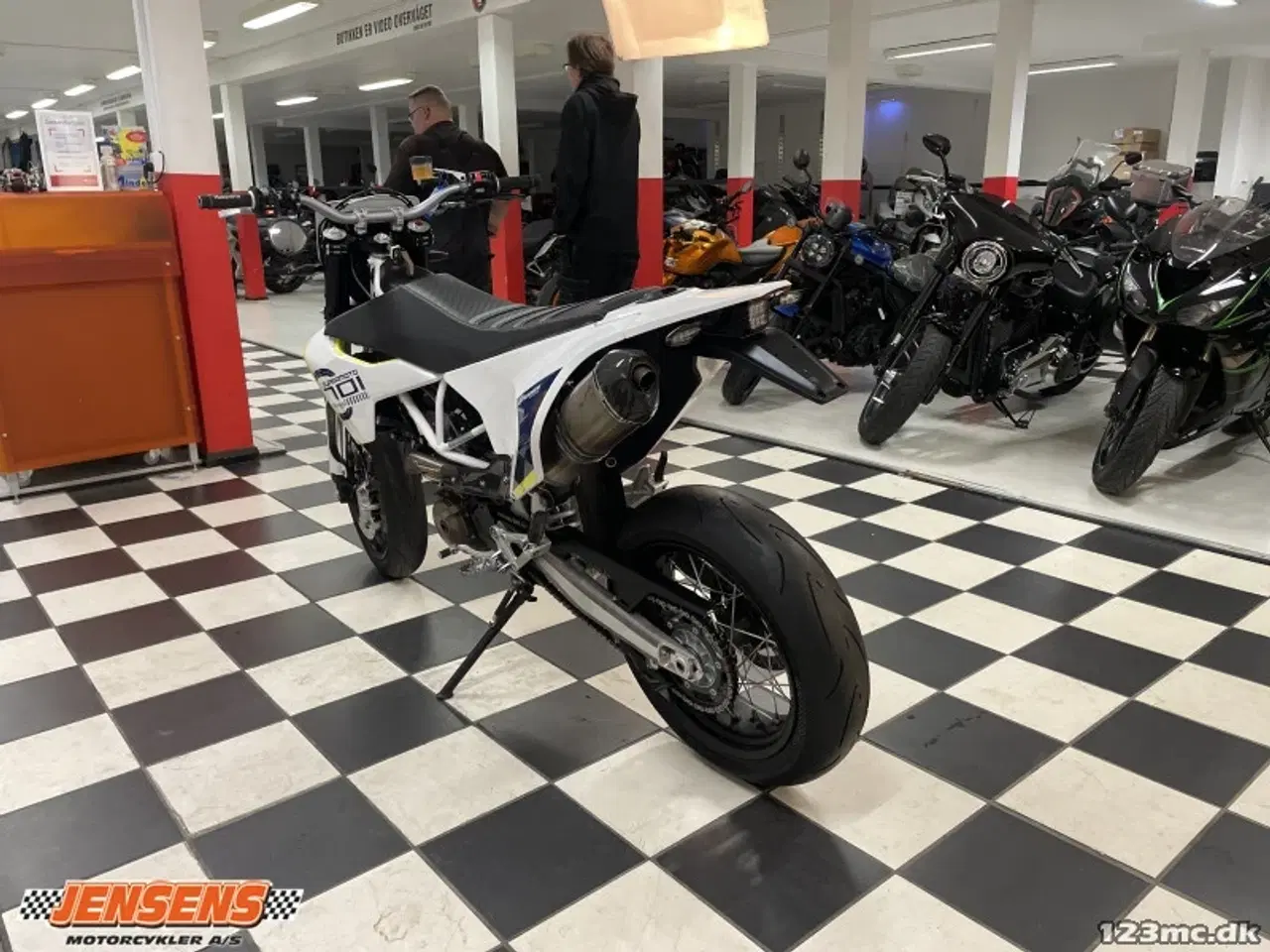 Billede 5 - Husqvarna 701 Supermoto