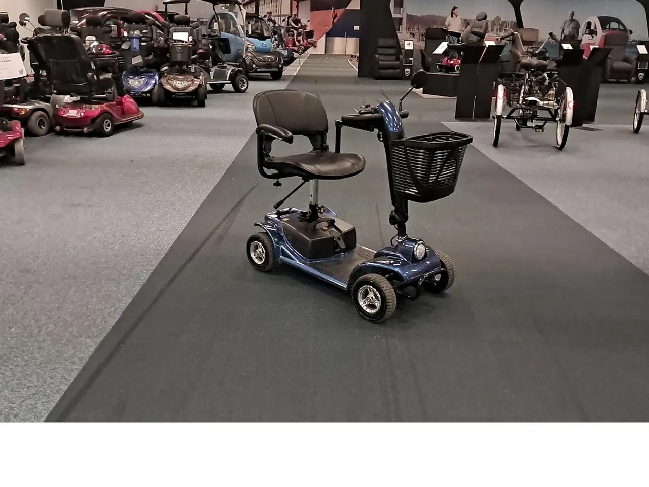 Billede 1 - LM-140 blå