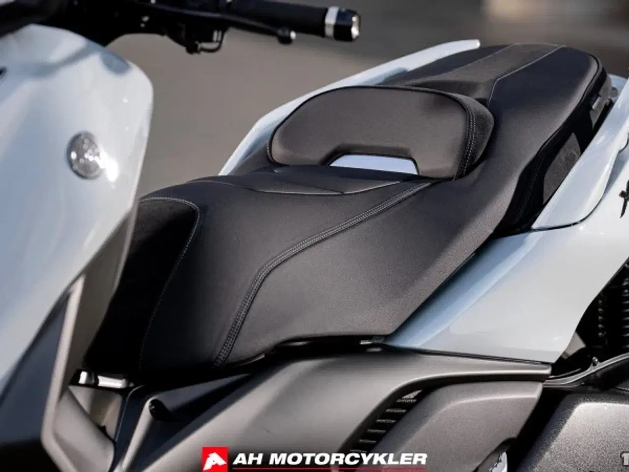 Billede 18 - Yamaha X-Max 300 Tech Max + Crystal Graphite
