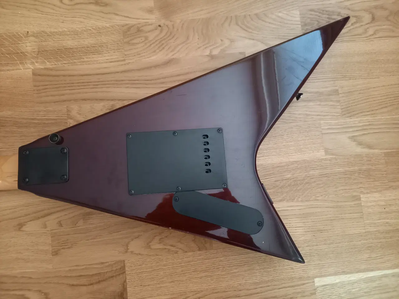 Billede 6 - Kieper Flying V el-guitar