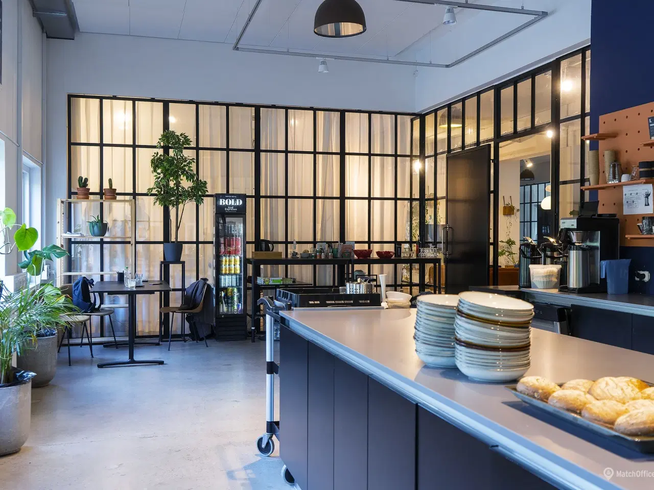 Billede 14 - Attraktive lejevilkår og rå rammer