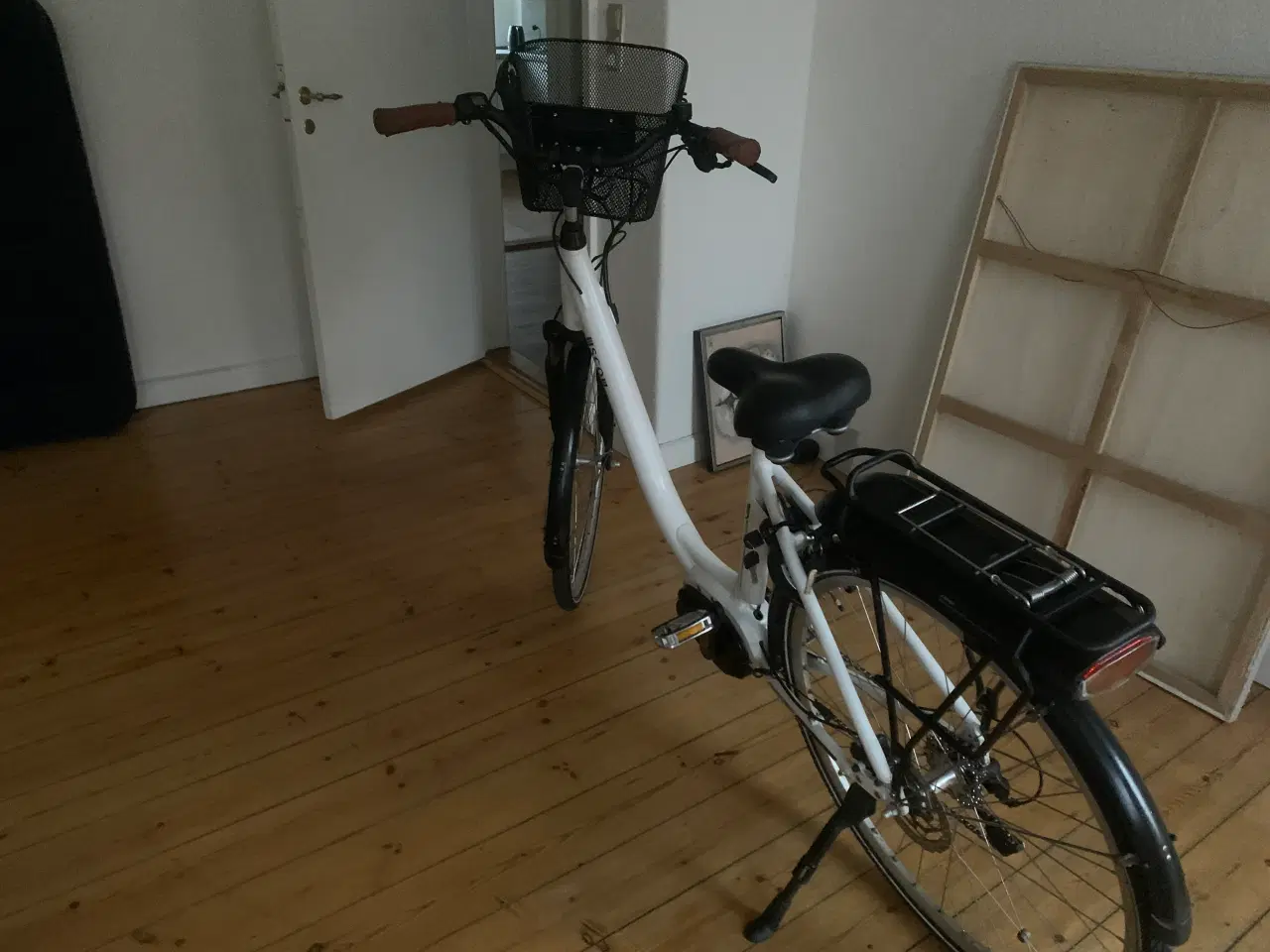 Billede 4 - Flot sco dame elcykel med centermotor