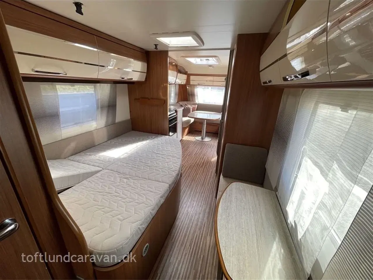 Billede 15 - 2014 - Adria Alpina 663 UK   Helårs-FAMILIEVOGN, op til 8 sovepladser, ALT I UDSTYR inkl. stort fortelt fra 2024