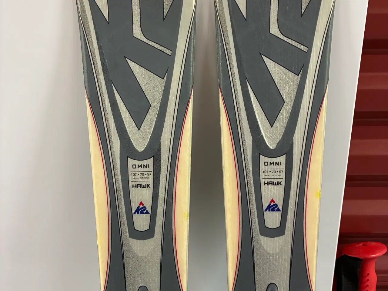 Billede 2 - Carving ski, grå Omni Hawk med stave og støvler