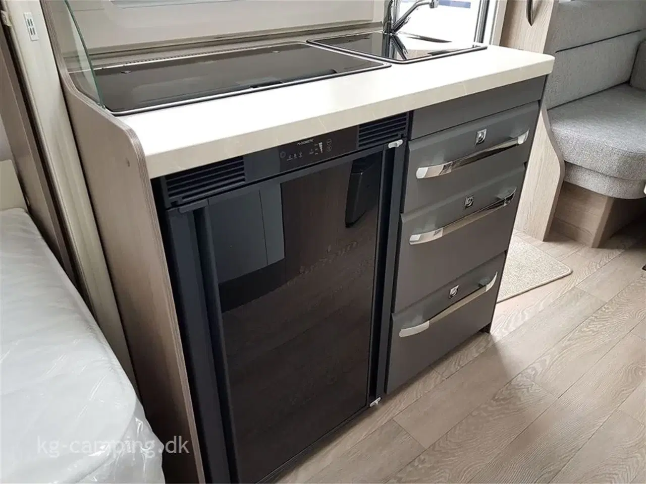 Billede 8 - 2024 - Hobby On Tour 460 DL   2024 model af denne populære rejsevogn med enkeltsenge. Kan opvejes til 1500 KG.