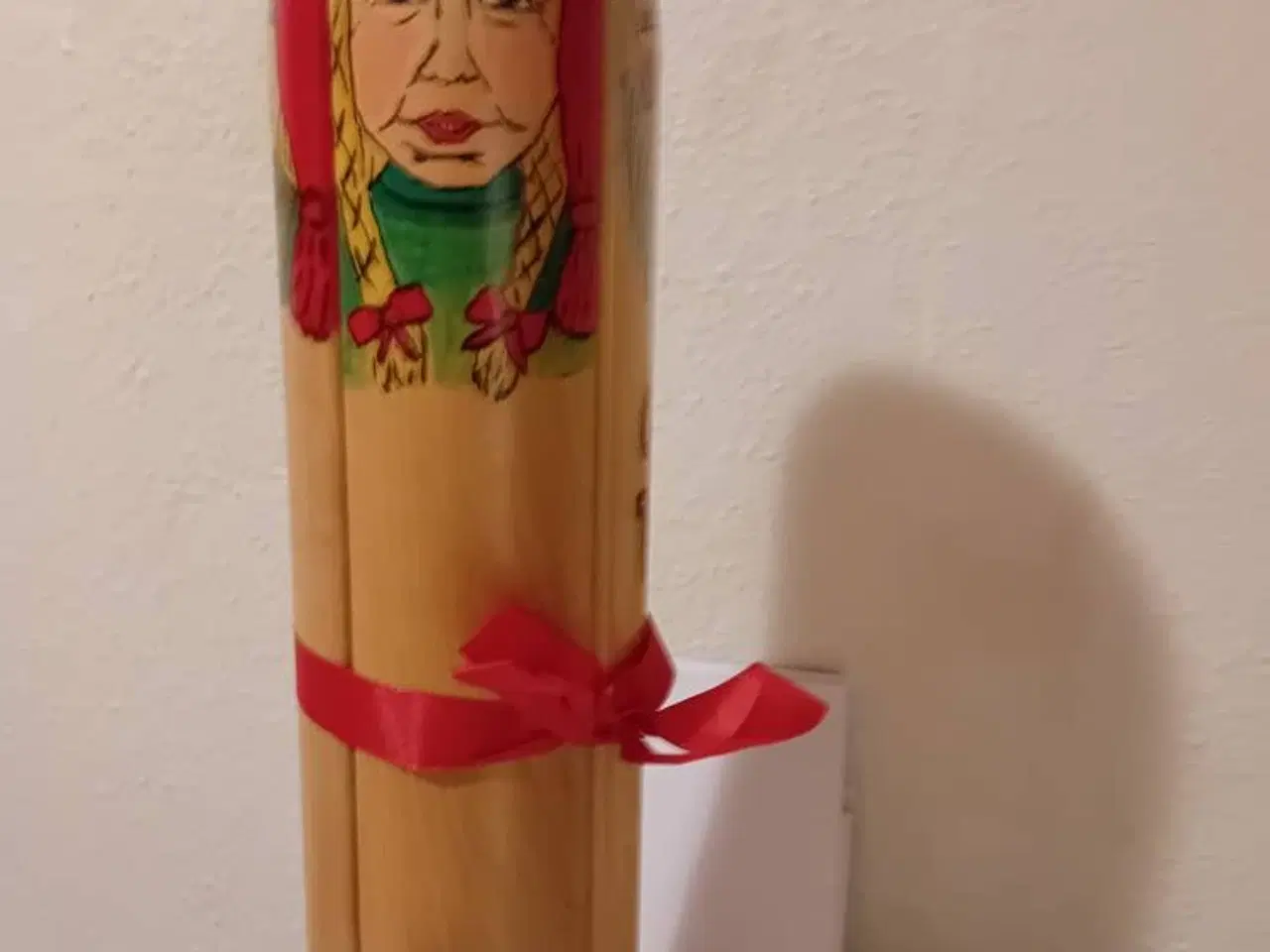 Billede 2 - Bordbens nisse med 4 motiver