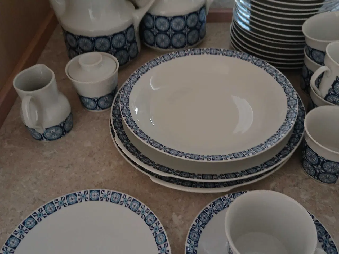 Billede 2 - Retro kaffestel  til 16 personer 