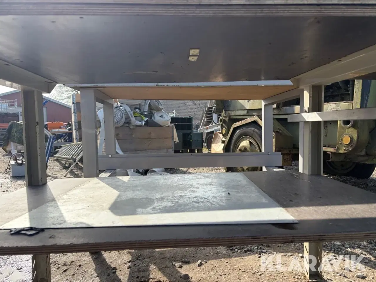 Billede 10 - Værksted bord