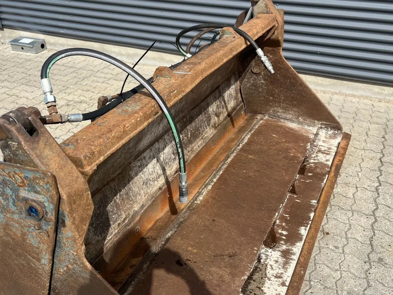 Billede 10 - - - - 190 cm 4i1 skovl med volvo l30 fæste