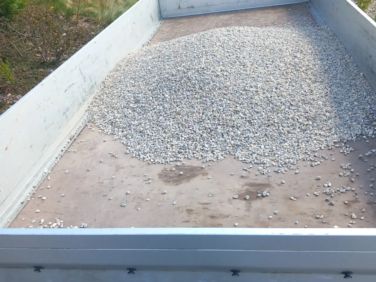 Billede 2 - Nysynet Variant 2000kg. boogie trailer sælges