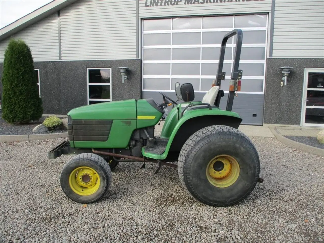 Billede 10 - John Deere 4600 Med Græshjul