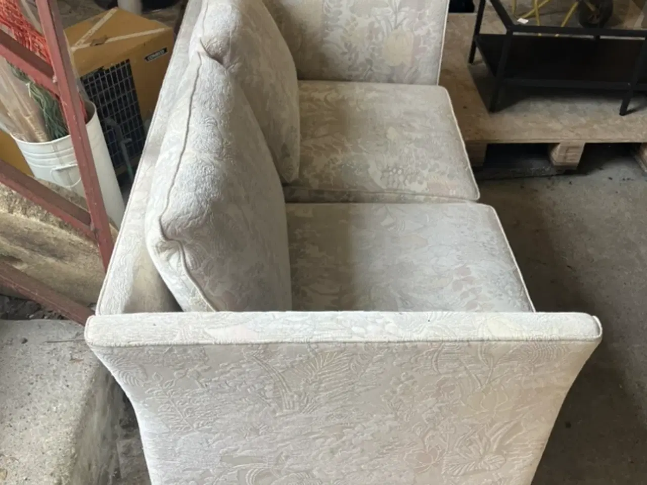 Billede 4 - Sofa bortgives