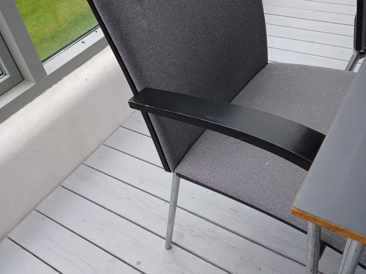 Billede 3 - Spisebord og stole betrukket med stof fra Kvadrat
