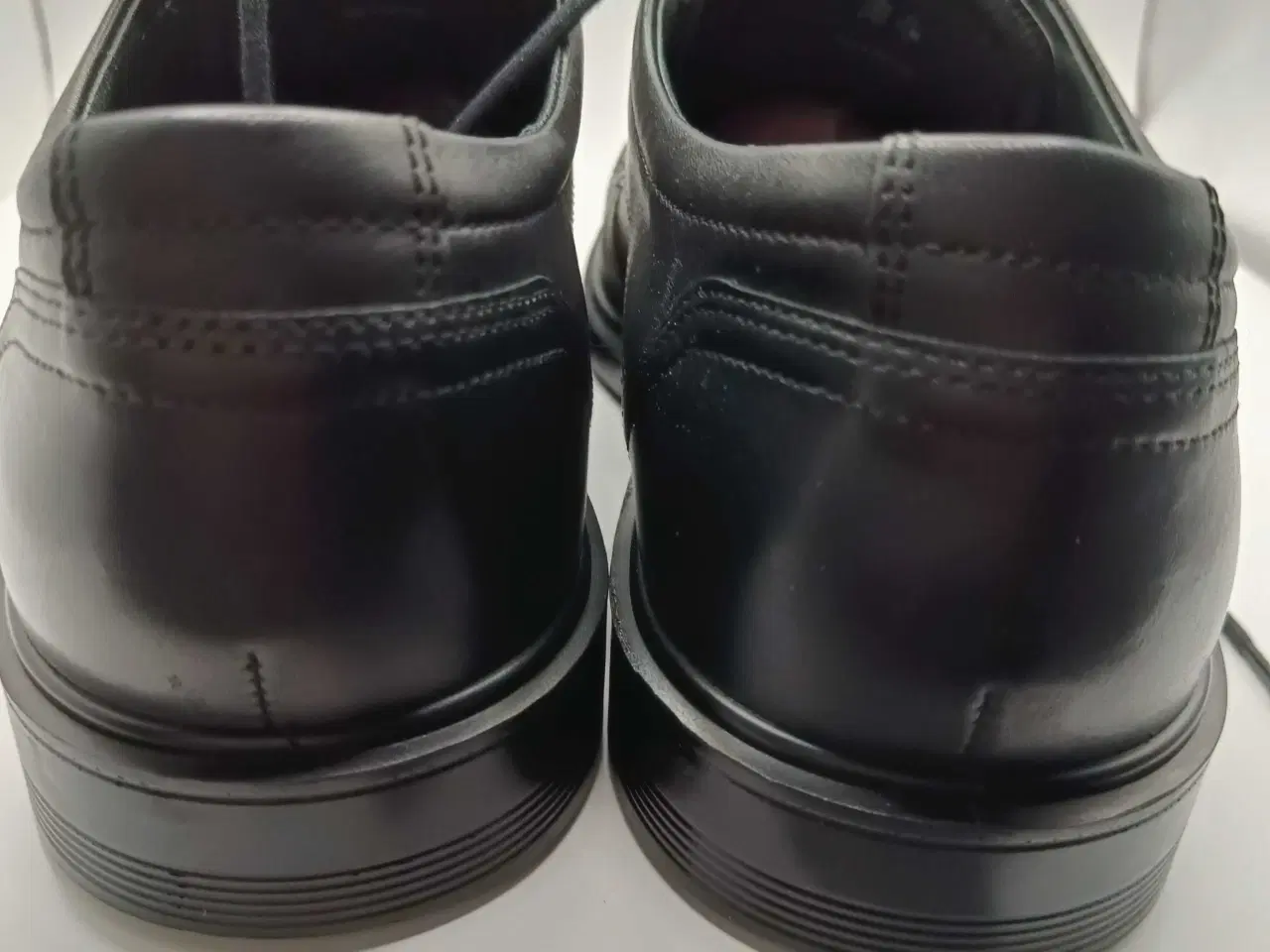 Billede 4 - Ecco sort læder sko 43str 