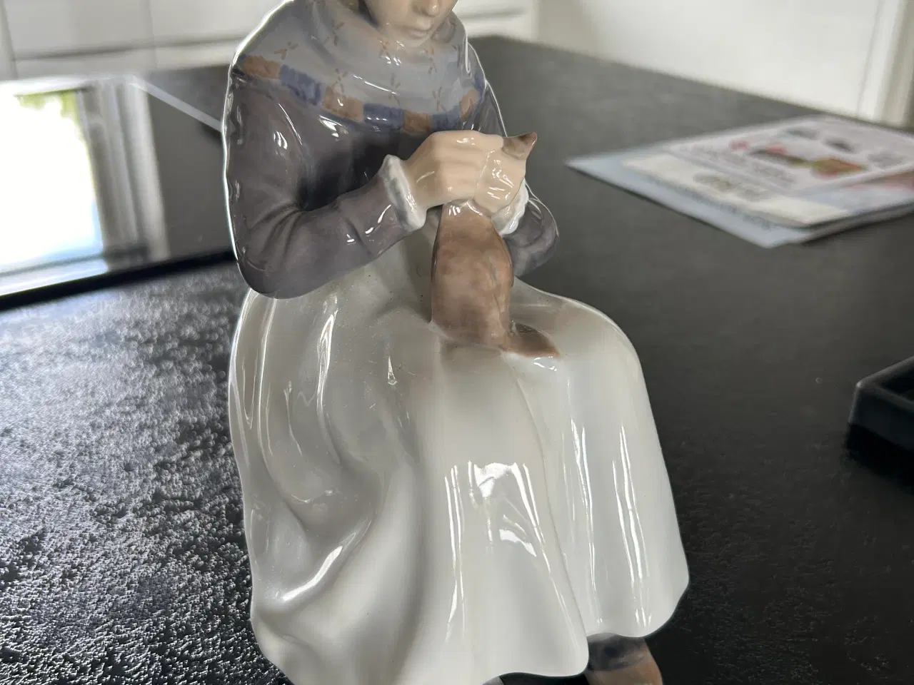 Billede 1 - Royal Copenhagen, porcelænsfigur