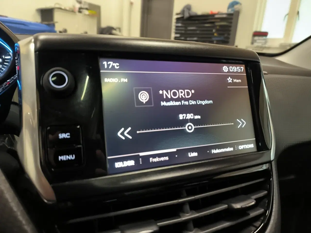Billede 9 - Peugeot 2008 1,6 BlueHDi 100 Allure Sky