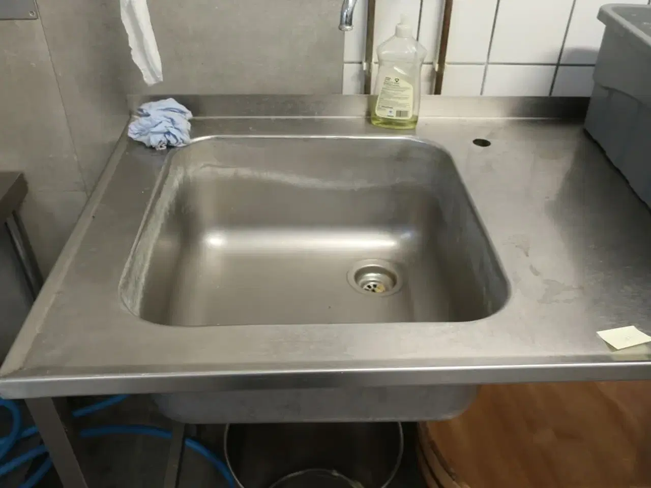 Billede 2 - Vaskebord uden armatur