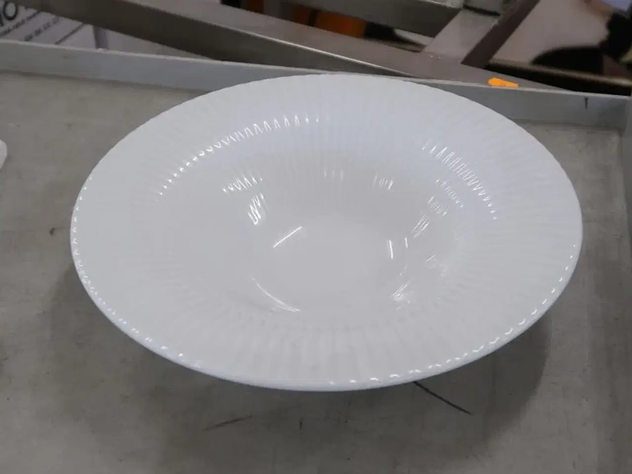 Billede 4 - Div. køkkenredskaber: Glas, tallerkner mv.  REVOL/ BORMIOLI