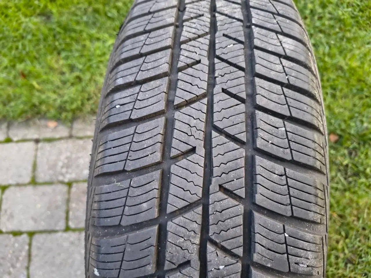 Billede 1 - Vinterdæk som ny