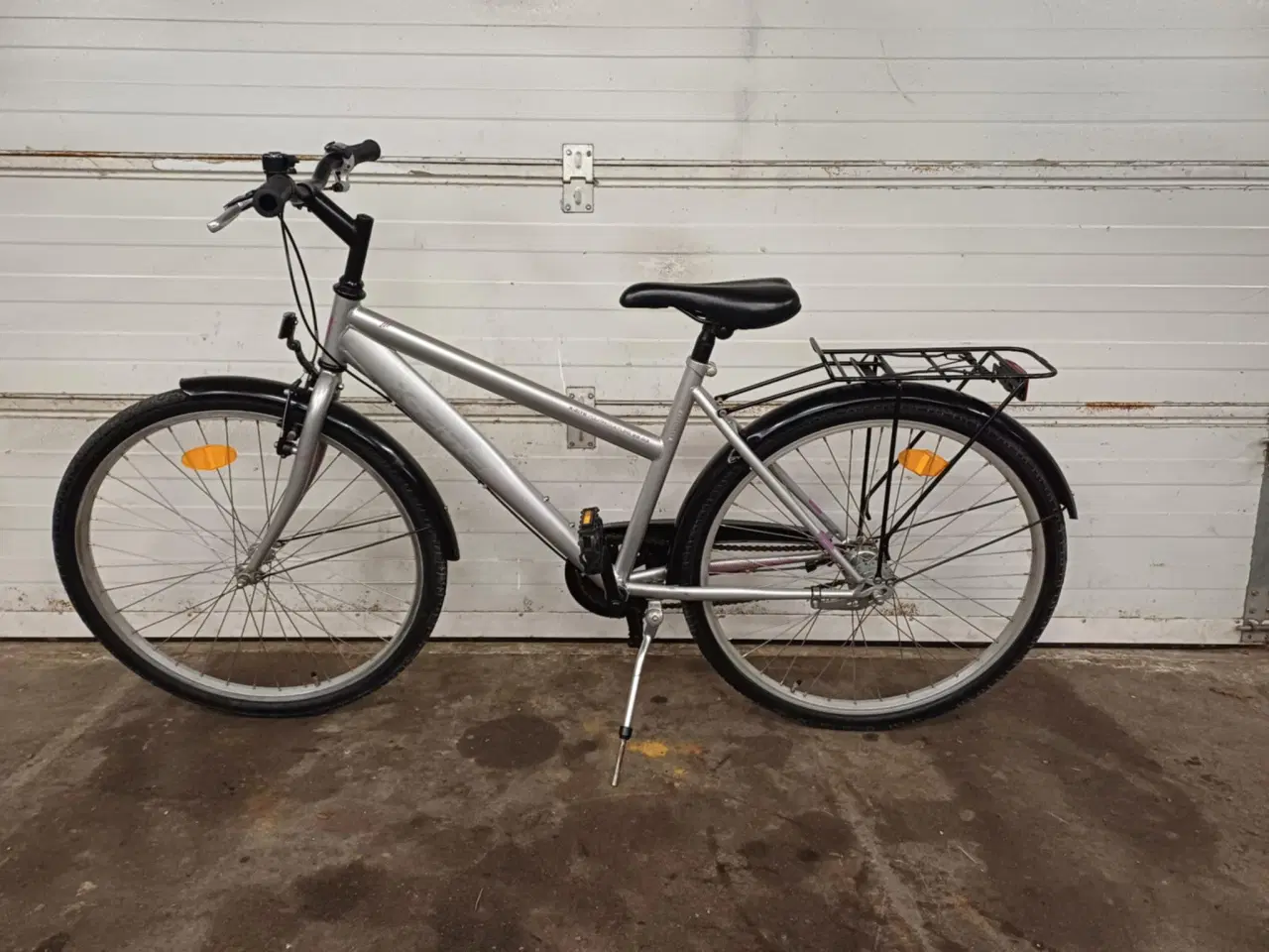 Billede 2 - Pigecykel med 3gear 