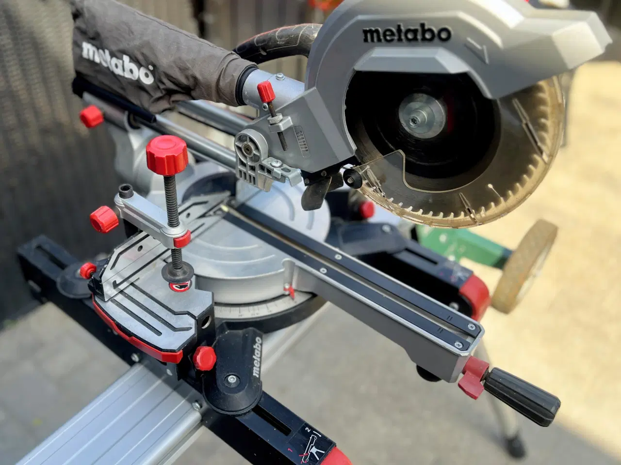 Billede 2 - METABO KGS 216M KAP-/GERINGSSAV + BORD KSU 251