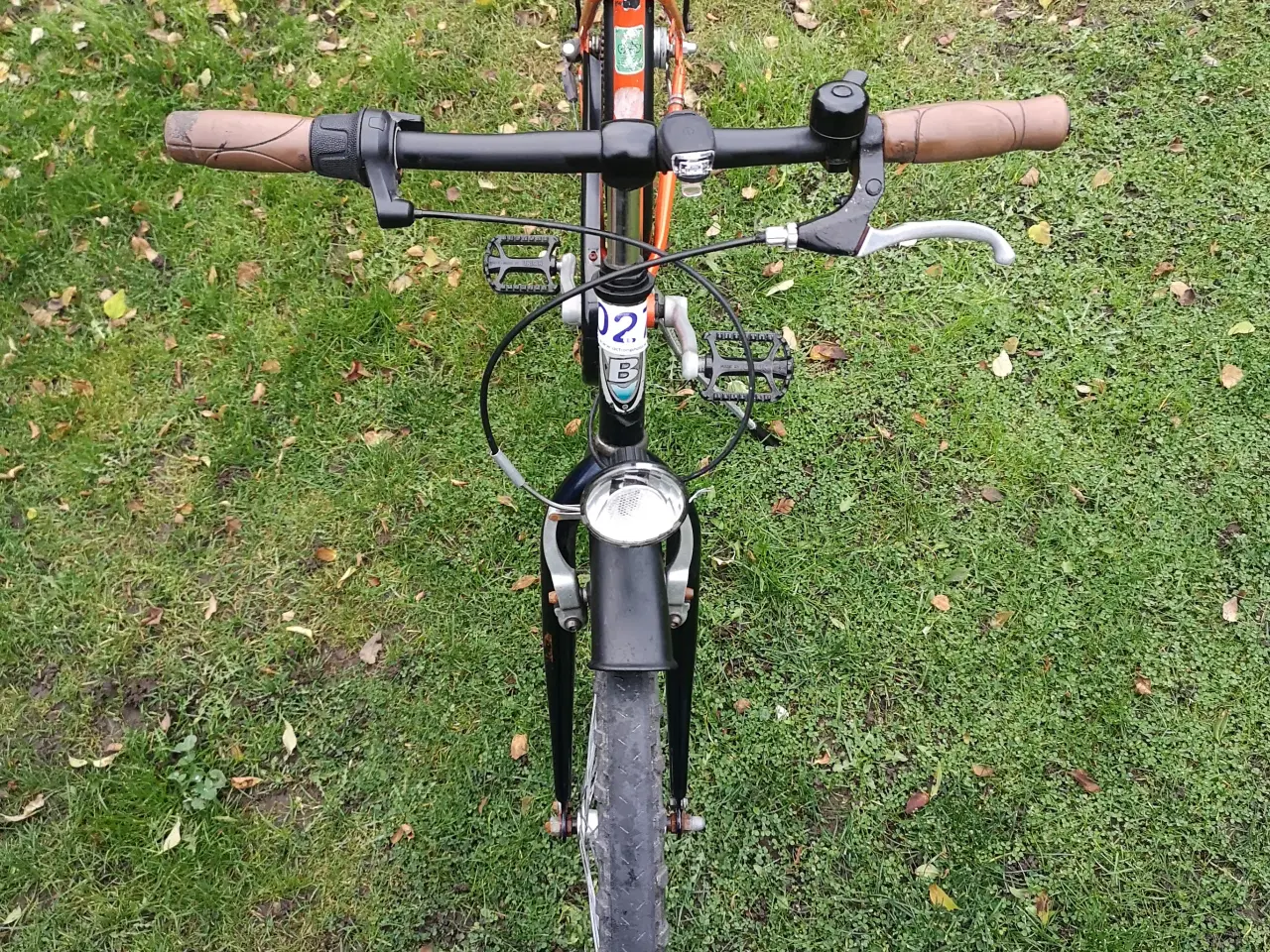 Billede 4 - BOTTCHER 26"   45cm høj For og baglygter med batt