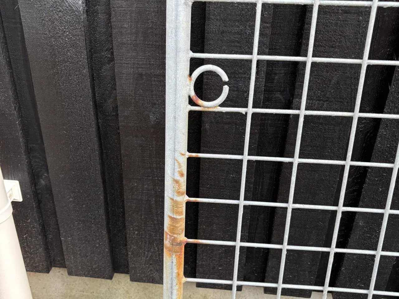 Billede 3 - Galvaniseret låge