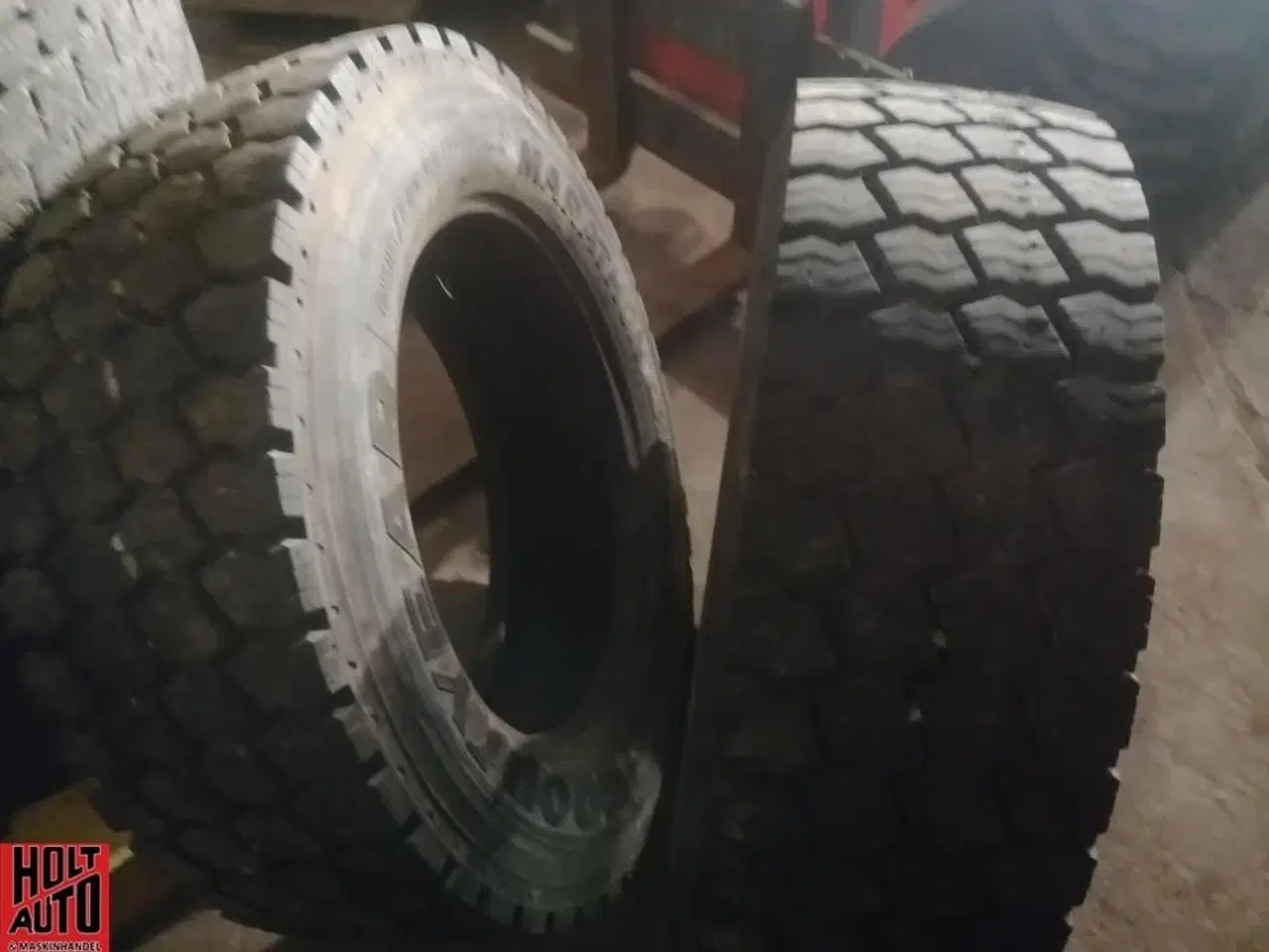 Billede 2 - - - - Brugte dæk 275-60x22.5