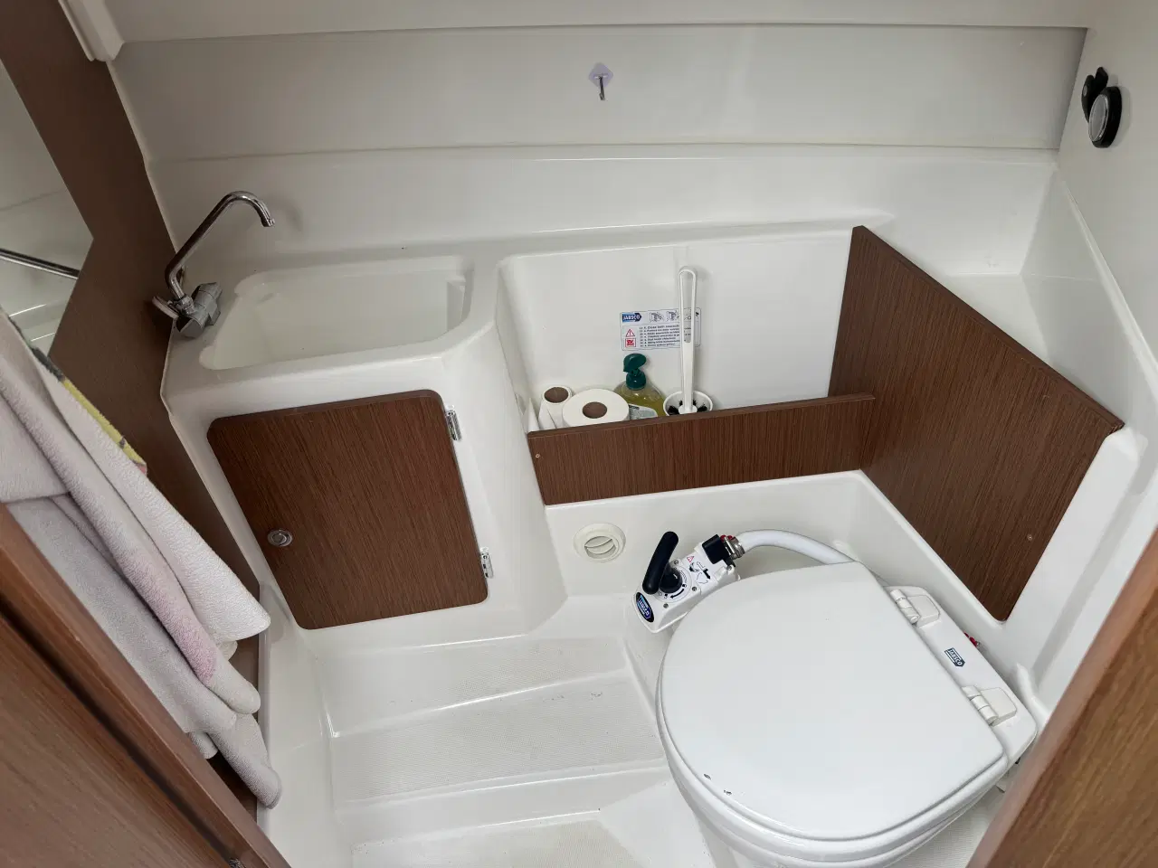 Billede 20 - Beneteau Antares 7 med 150 hk og Bådtrailerer