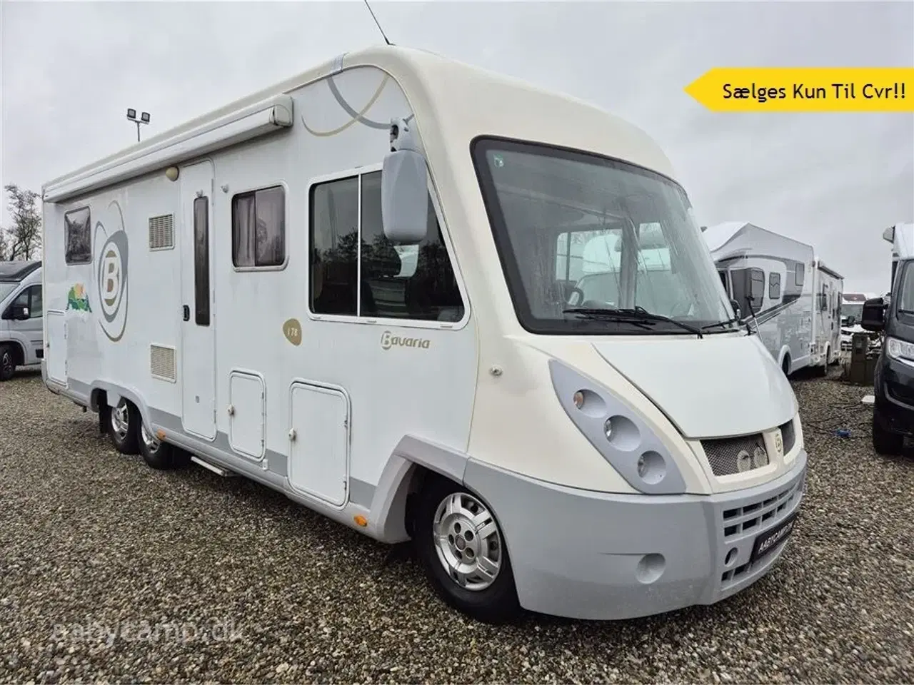 Billede 1 - 2009 - Bavaria   solceller. batteri. markise. Alde centralvarme. Anhængertræk. A/C. Queensbed. Partikelfilter. hydrauliske støtteben.   SÆLGES KUN TIL CVR !!!