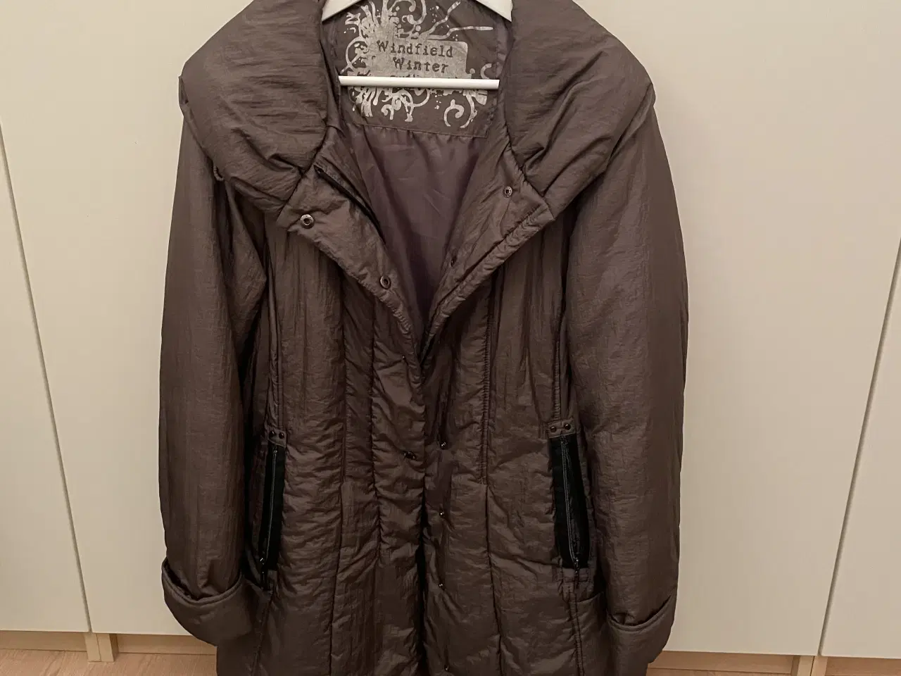 Billede 1 - Pæne damejakker i god stand