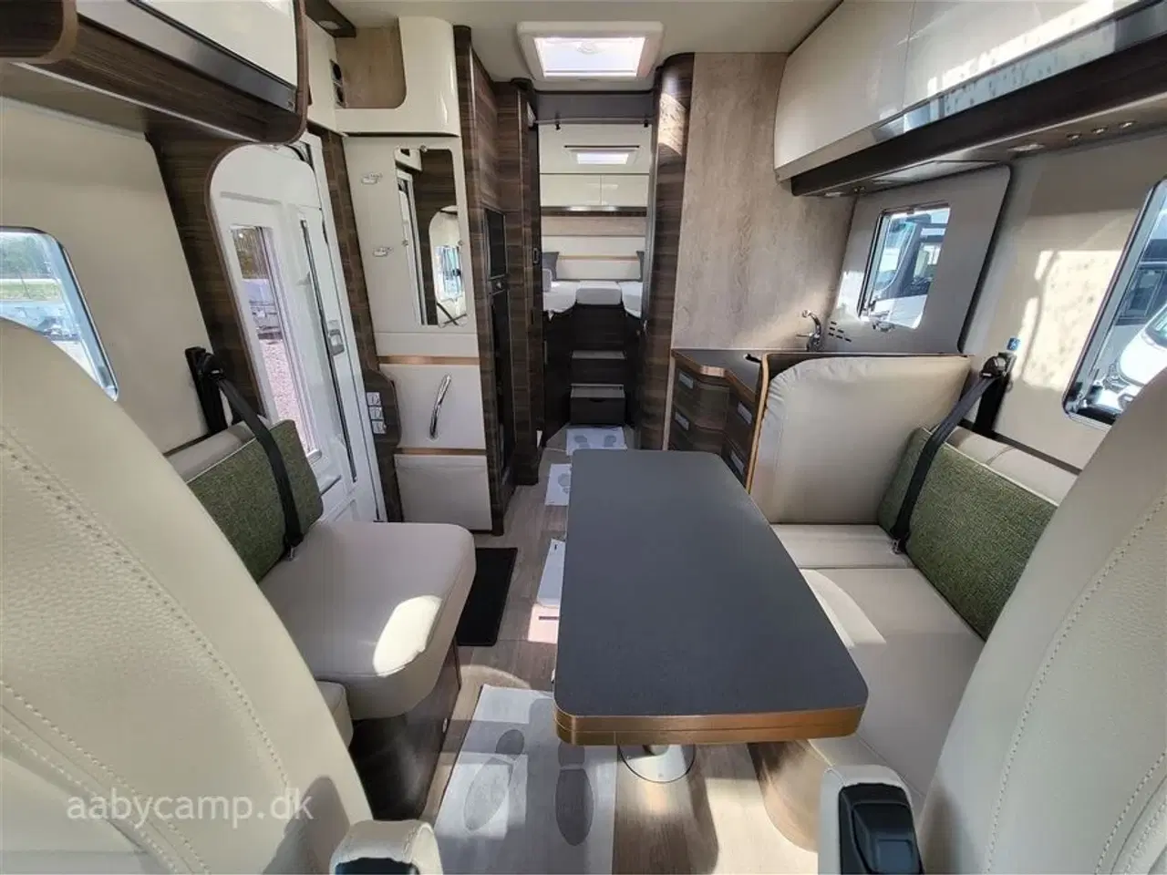 Billede 10 - 0 - Laika Ecovip 4109 DS   Automatgear. 160HK.Face to face siddegruppe. lædersæder.