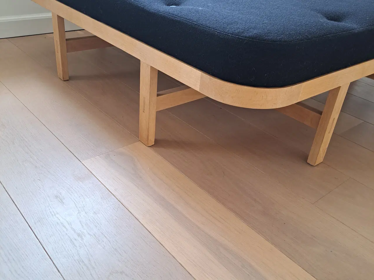 Billede 4 - Daybed,  flot, kvadratisk design