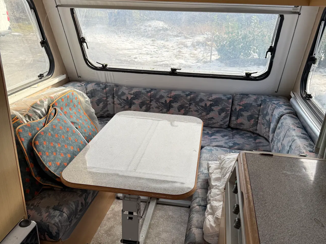 Billede 3 - Ældre Campingvogn – Perfekt til Festival. 