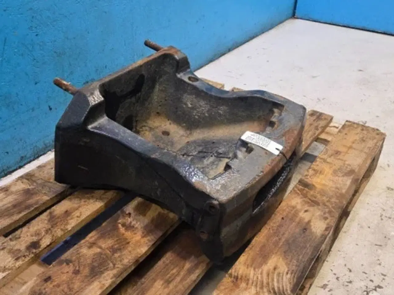 Billede 4 - New Holland T7 Frontvægt Holder 84232748