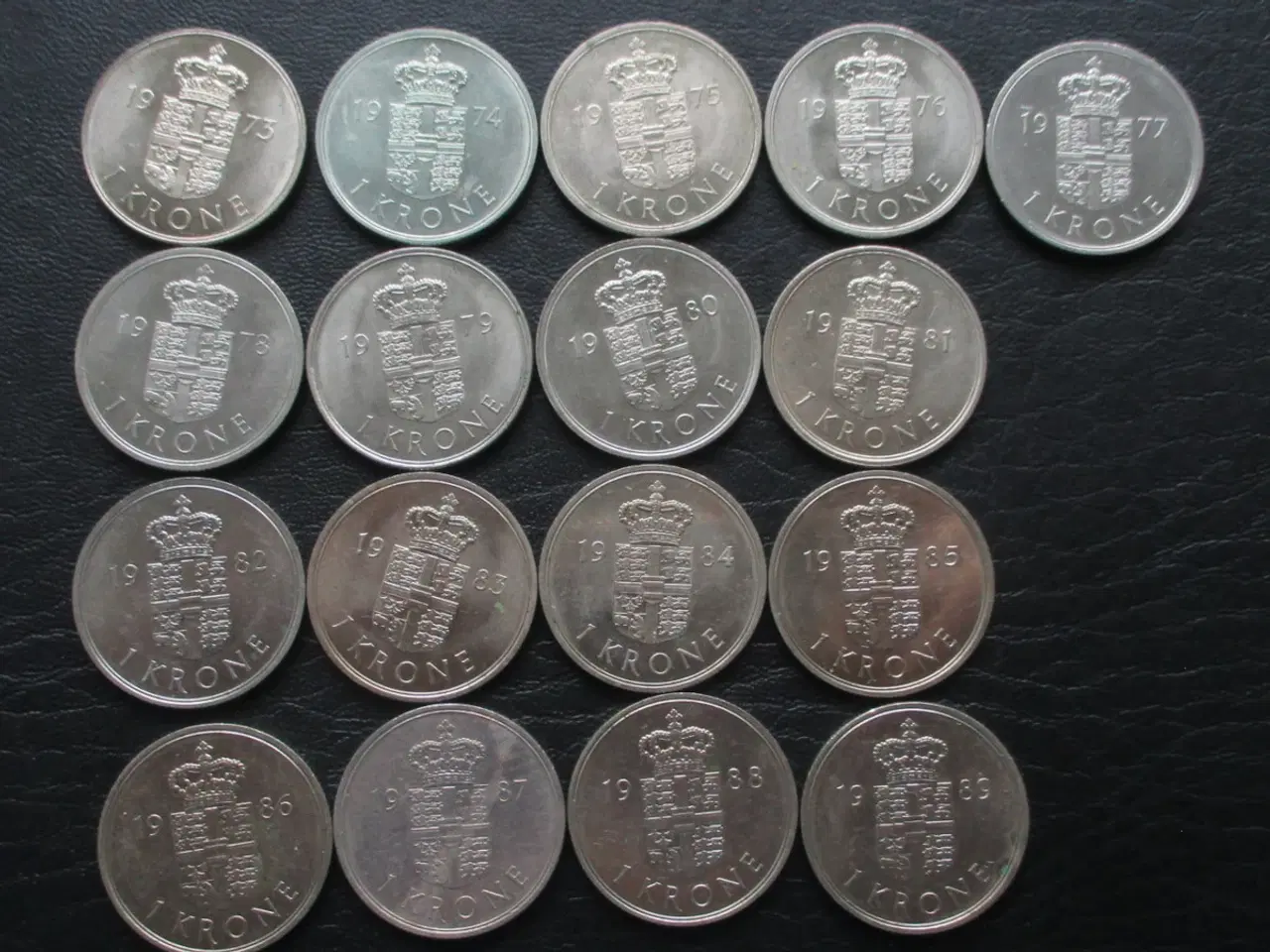 Billede 1 - 1 kr 1973-1989 Margrethe II komplet unc/møntskær