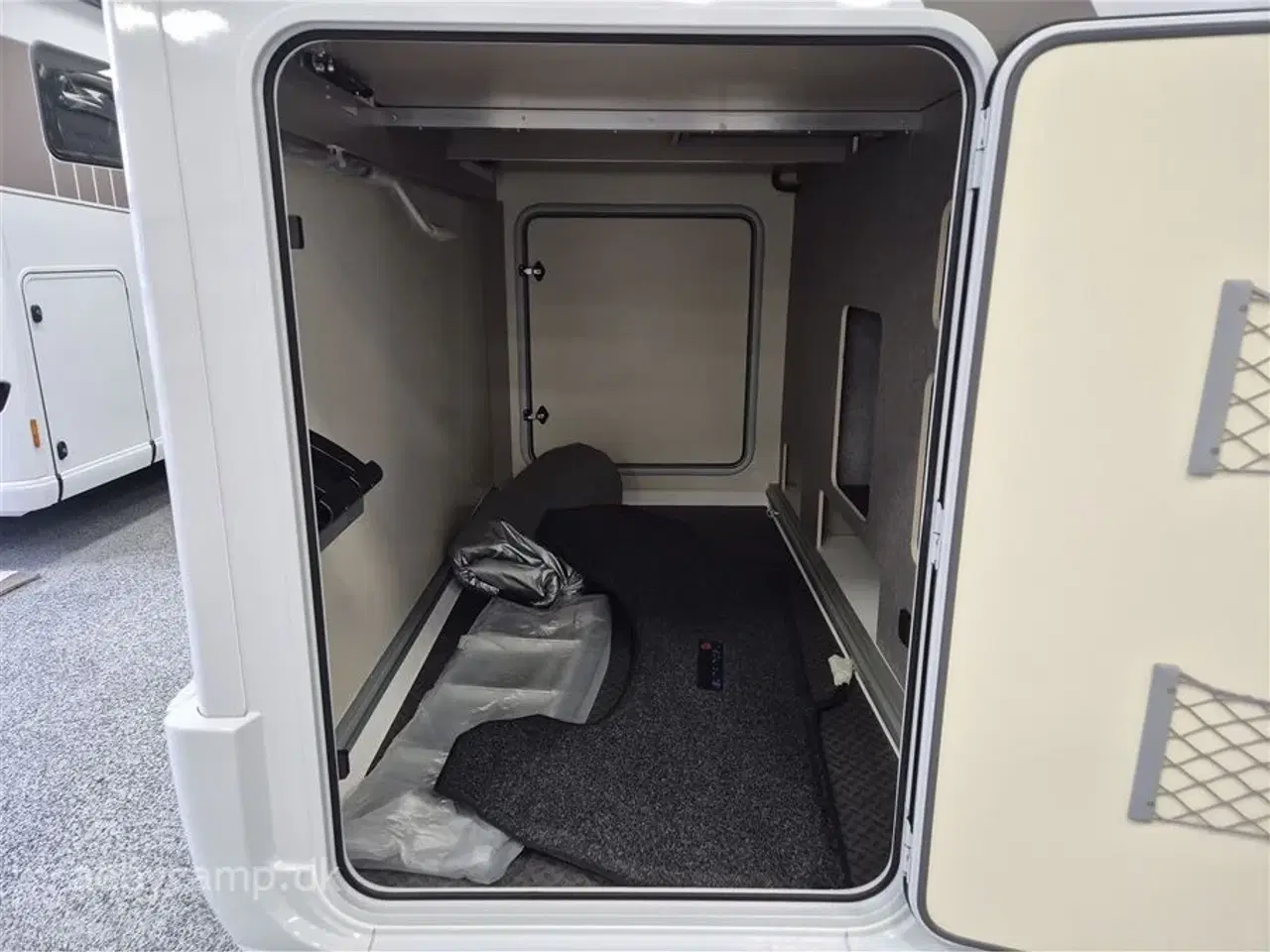 Billede 6 - 2026 - Euramobil Profila T726 EF Mercedes 170 Hk. 9 trins Automatgear. Markise. 150Ah Batteri. Alde Centralvarme.