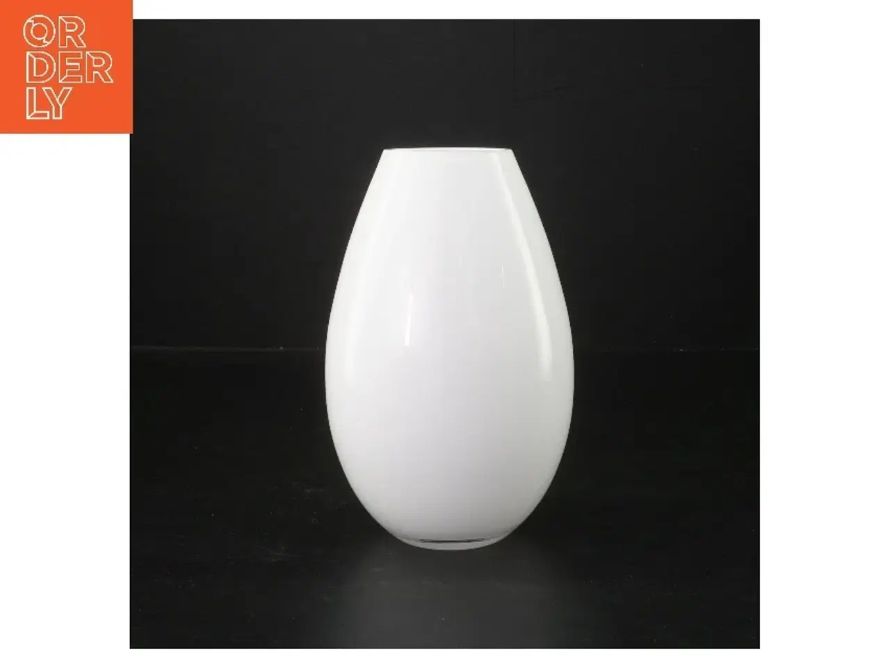 Billede 1 - Hvid vase 18 cm fra Holmegaard (str. 18 cm)