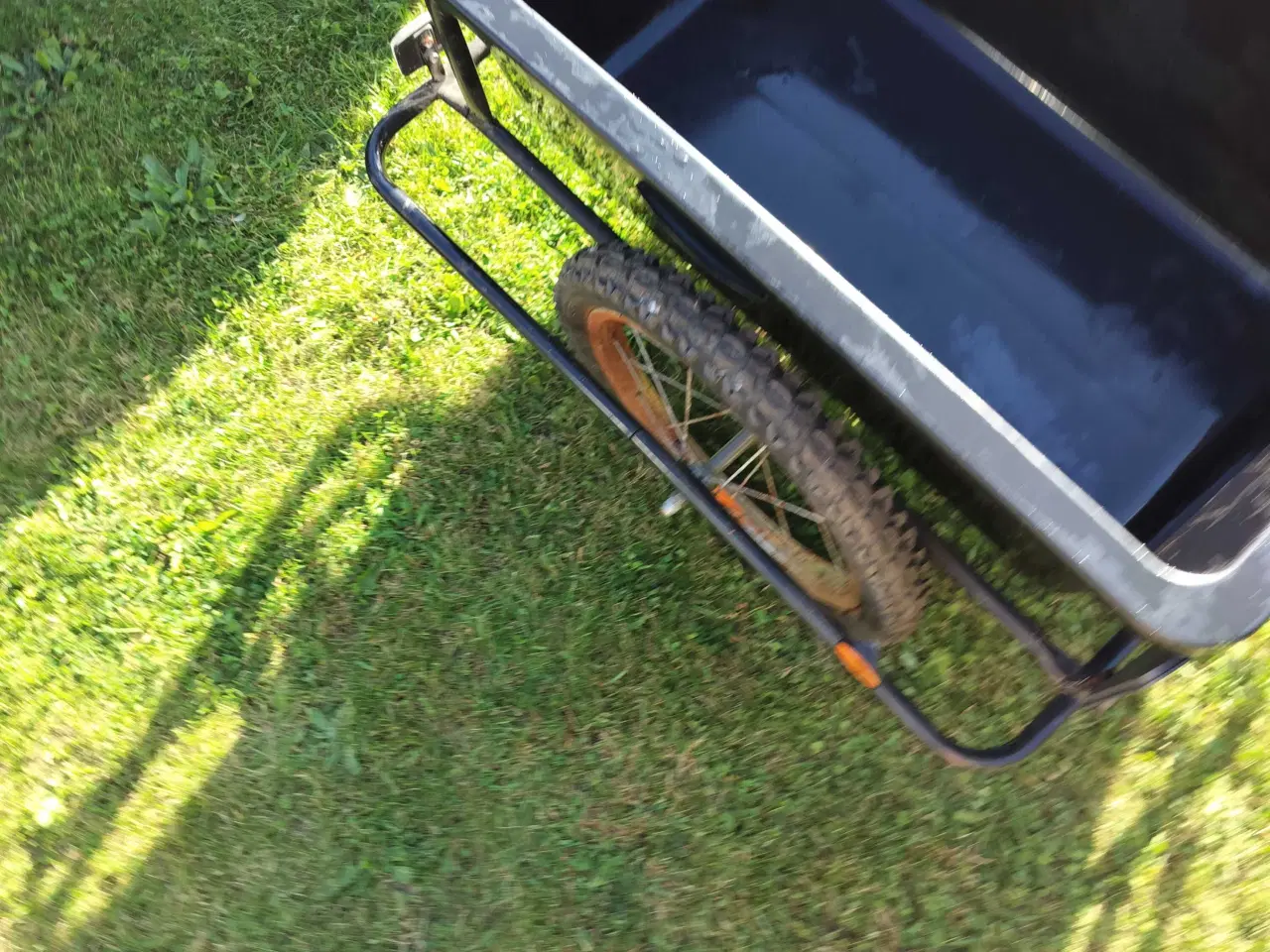 Billede 5 - Cykelanhænger m aftageligt plastladd.