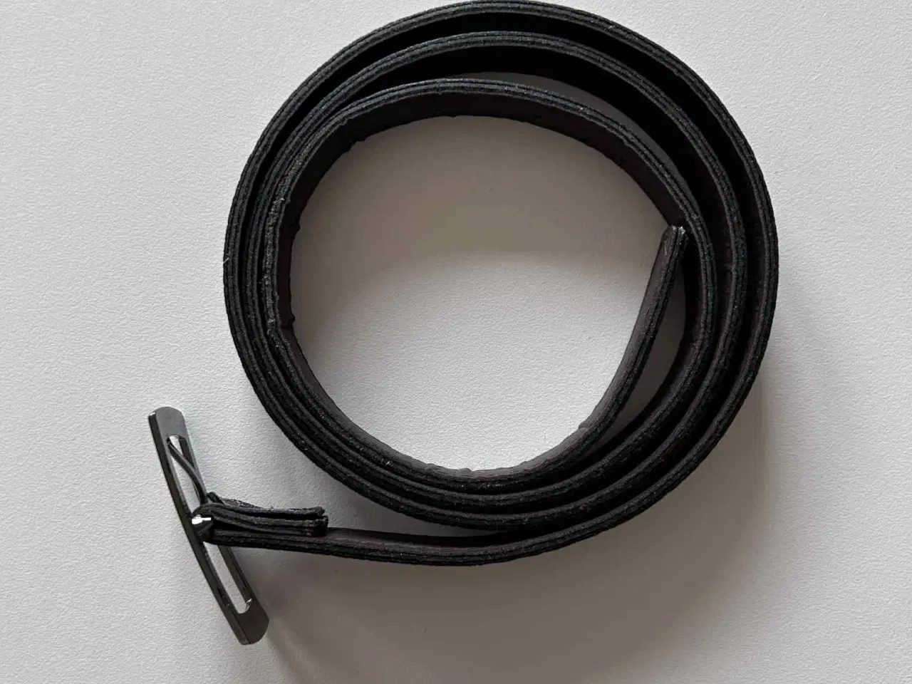 Billede 4 - No name bælte med aflangt spænde, str. 100 cm