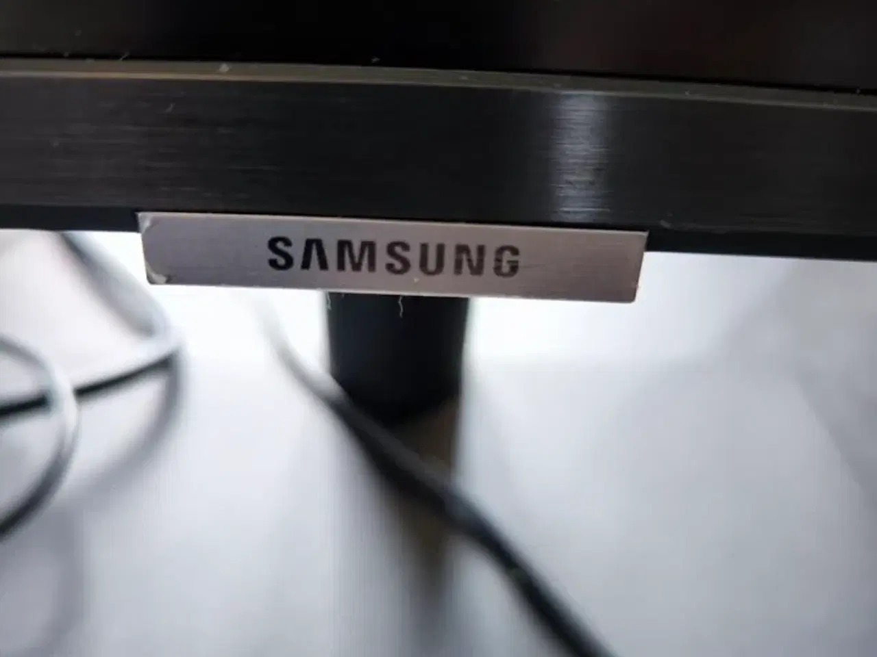 Billede 3 - Computerskærm SAMSUNG S32A700NWU