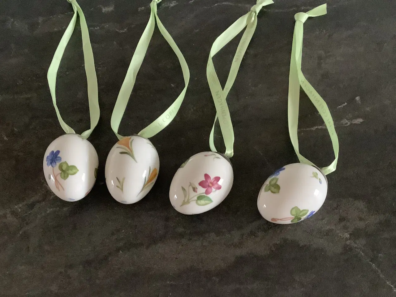 Billede 1 - 4 stk. Royal Copenhagen påskeæg pr. stk. 175 kr.