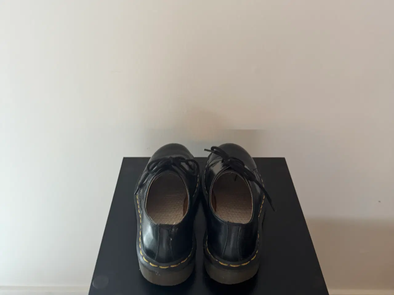 Billede 3 - Dr. Martens sko til salg!