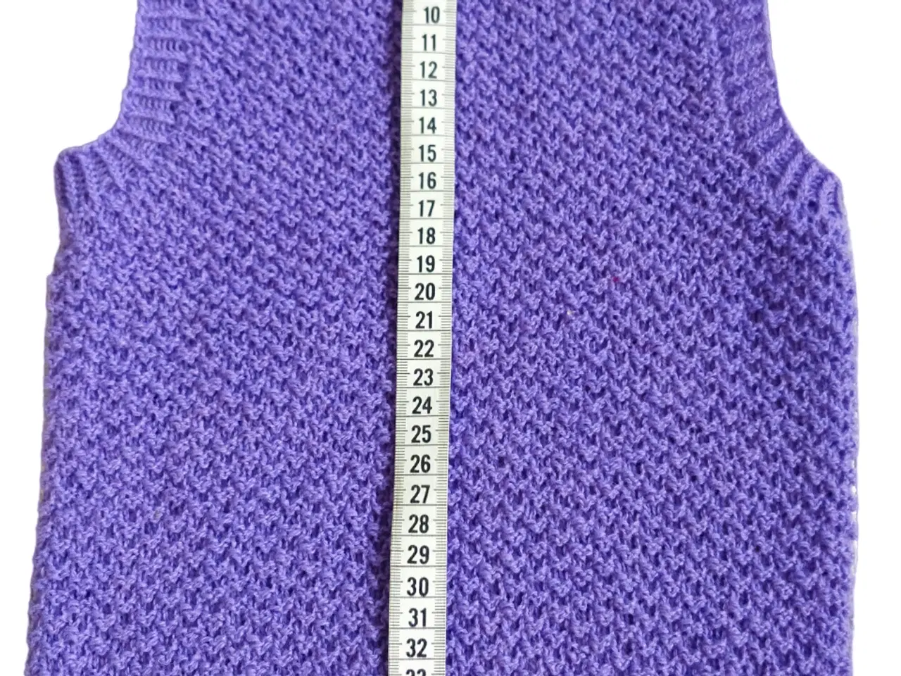 Billede 3 - Håndlavet strikket ærmeløs lilla sweater