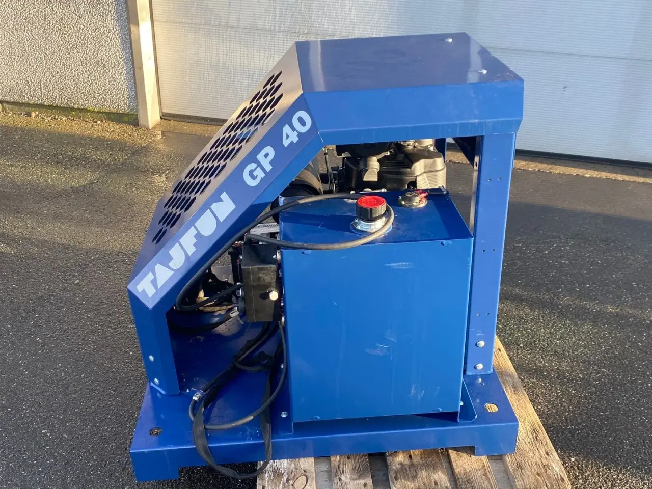 Billede 2 - Tajfun GP 40 Benzin motor Demo