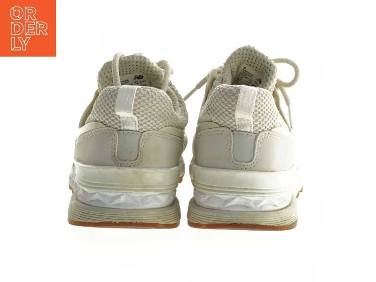 Billede 2 - Beige New Balance løbesko str. 38 fra New Balance (str. 38 )